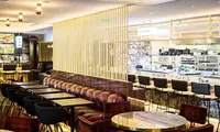 le drugstore restaurant in champs-Elysees
