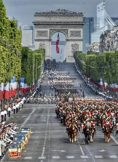 Champs-Elysees The parade in Champs-Elysee