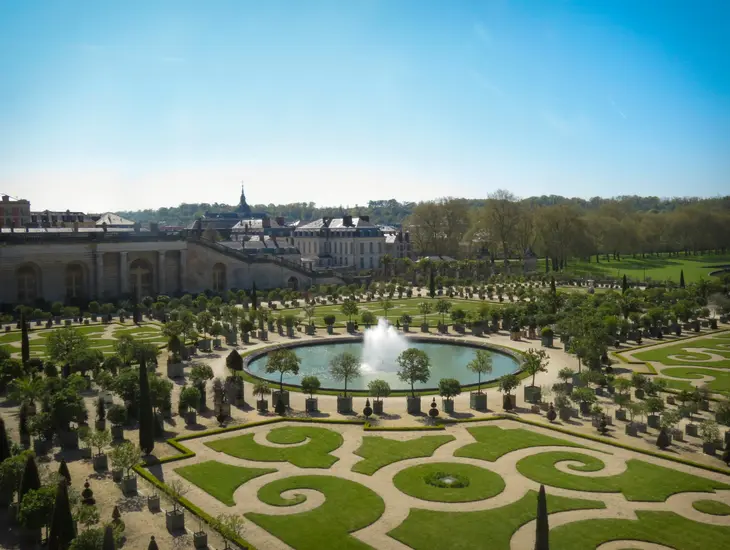 visit versailles garden
