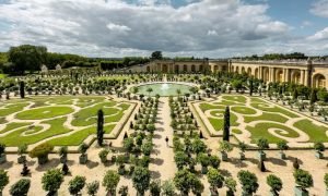 garden of the palace of versailles
